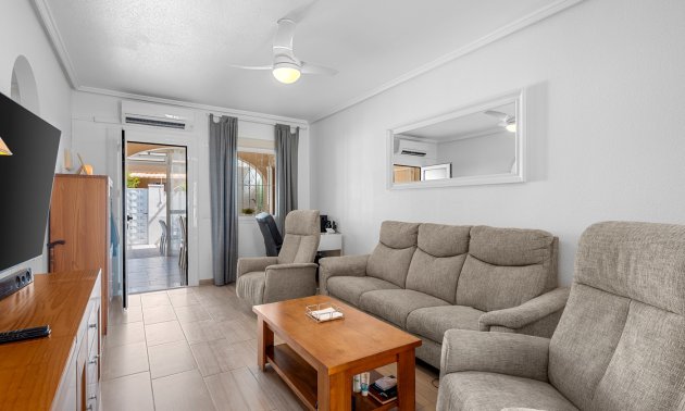 Resale - Bungalow -
Ciudad Quesada - Doña Pepa