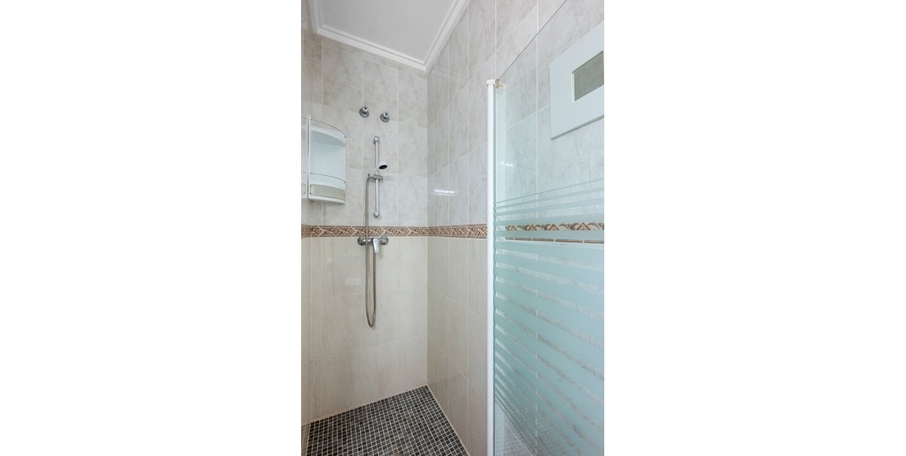Resale - Bungalow -
Ciudad Quesada - Doña Pepa