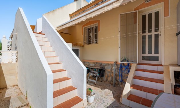 Resale - Bungalow -
Ciudad Quesada - Doña Pepa