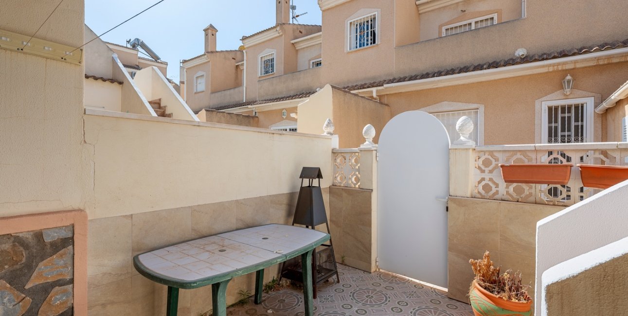 Resale - Bungalow -
Ciudad Quesada - Doña Pepa