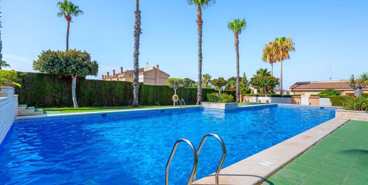 Resale - Bungalow -
Ciudad Quesada - Doña Pepa
