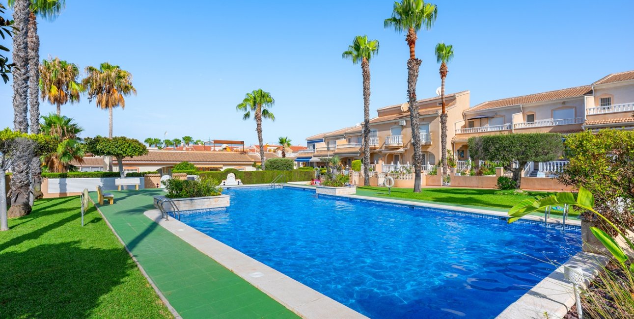 Resale - Bungalow -
Ciudad Quesada - Doña Pepa