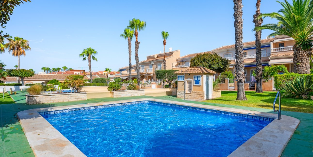 Resale - Bungalow -
Ciudad Quesada - Doña Pepa
