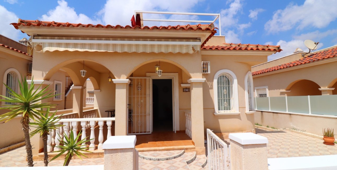 Resale - Villa -
Algorfa - Lo Crispin