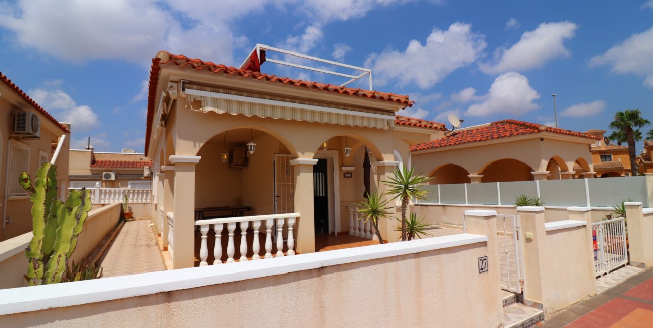 Resale - Villa -
Algorfa - Lo Crispin