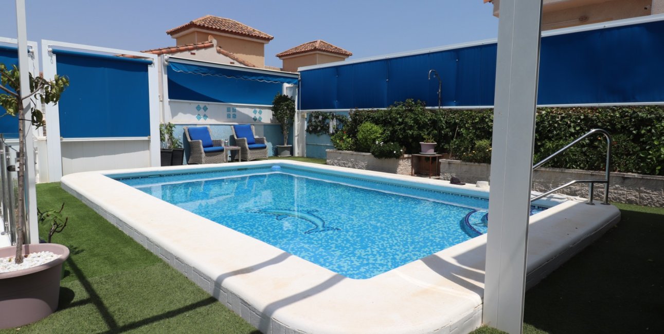 Resale - Villa -
Algorfa - Montebello