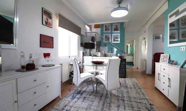 Resale - Villa -
Algorfa - Montebello