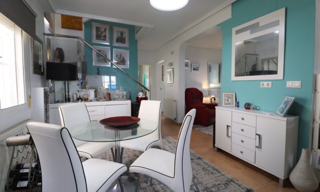 Resale - Villa -
Algorfa - Montebello