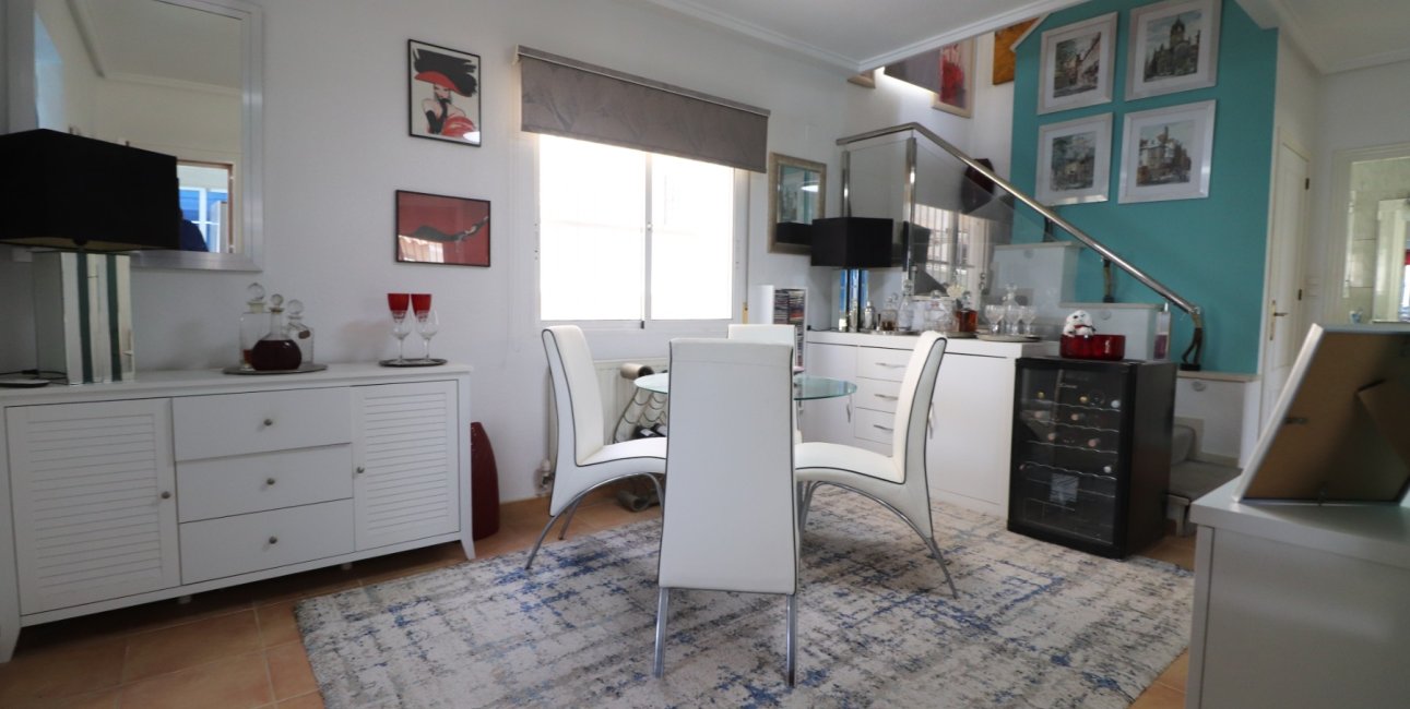 Resale - Villa -
Algorfa - Montebello