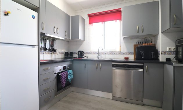 Resale - Villa -
Algorfa - Montebello