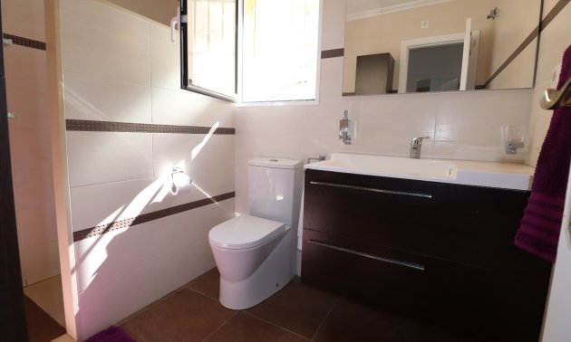Resale - Villa -
Algorfa - Montebello