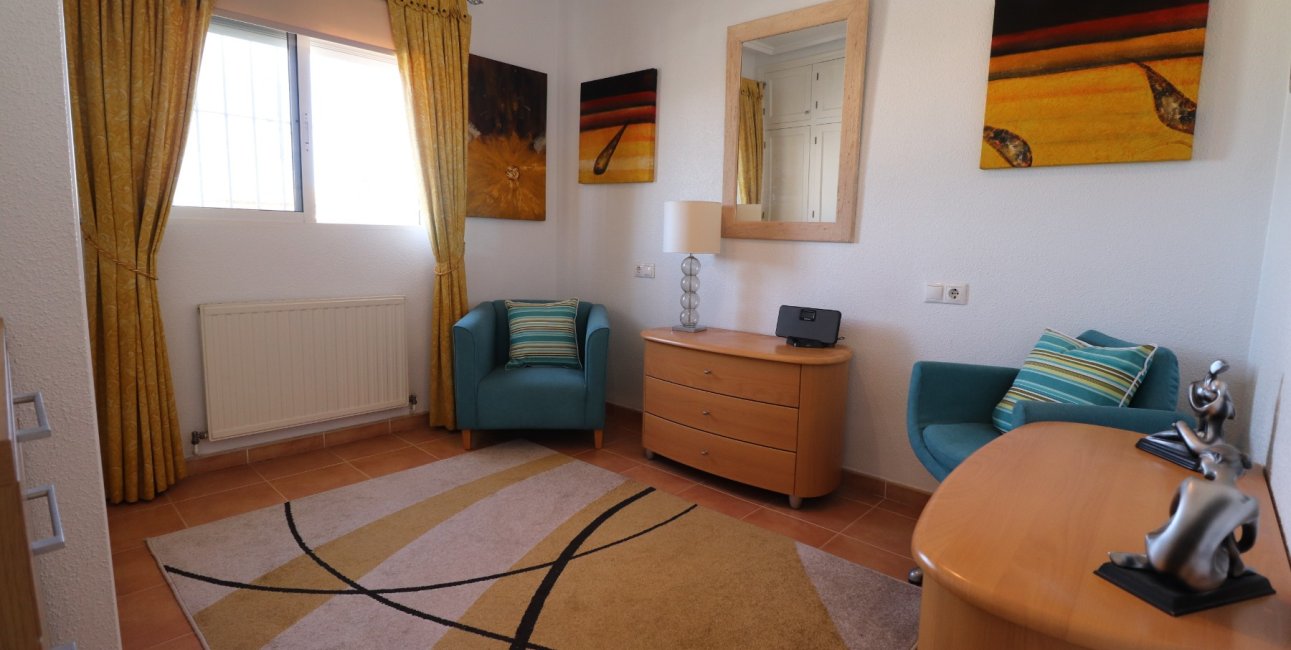 Resale - Villa -
Algorfa - Montebello