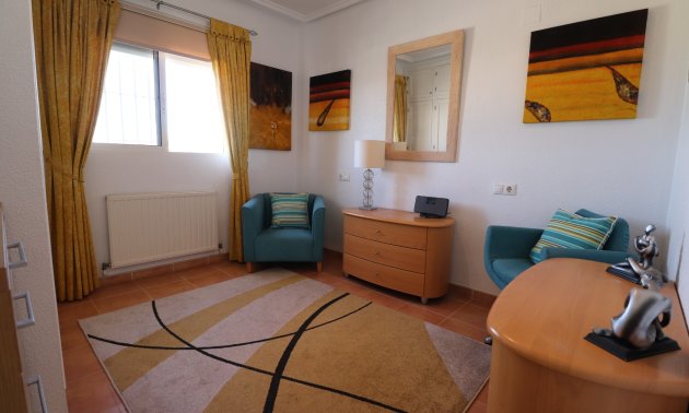 Resale - Villa -
Algorfa - Montebello