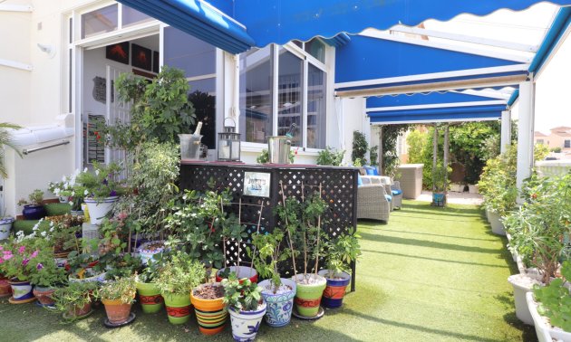 Resale - Villa -
Algorfa - Montebello