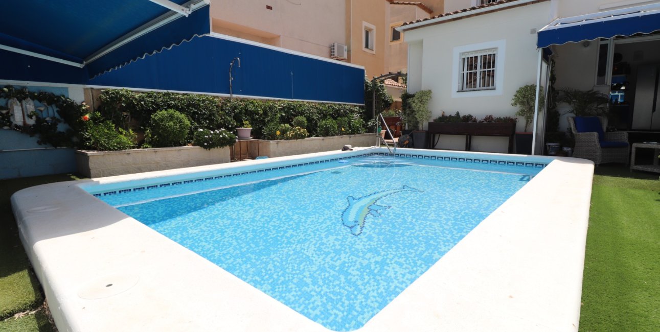 Resale - Villa -
Algorfa - Montebello