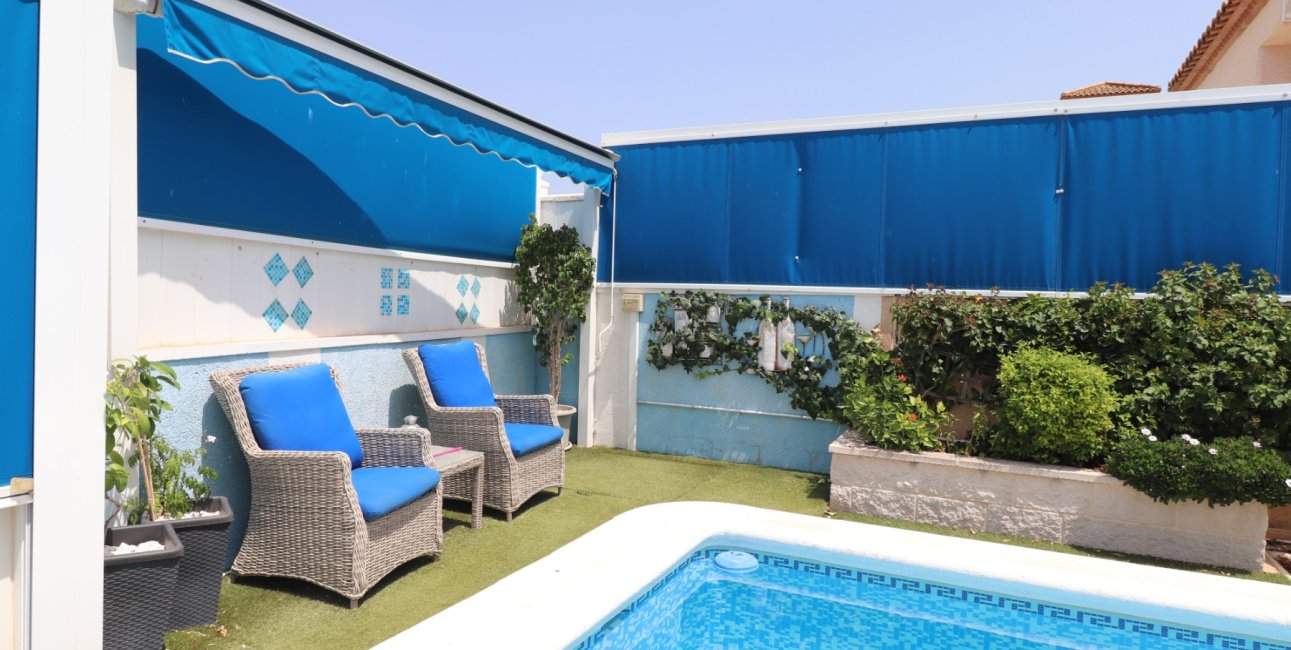 Resale - Villa -
Algorfa - Montebello
