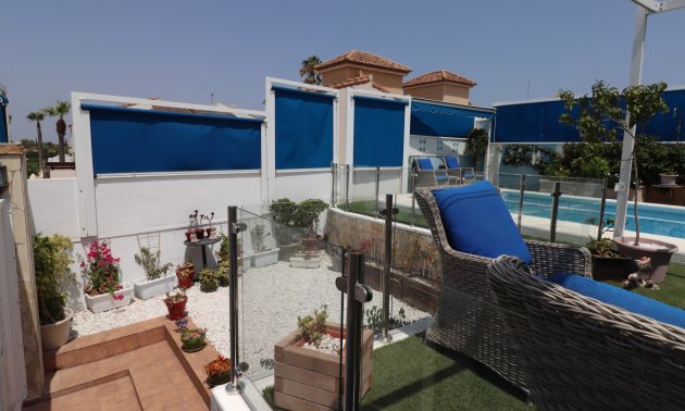 Resale - Villa -
Algorfa - Montebello