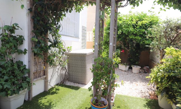 Resale - Villa -
Algorfa - Montebello