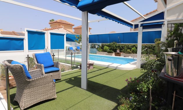 Resale - Villa -
Algorfa - Montebello