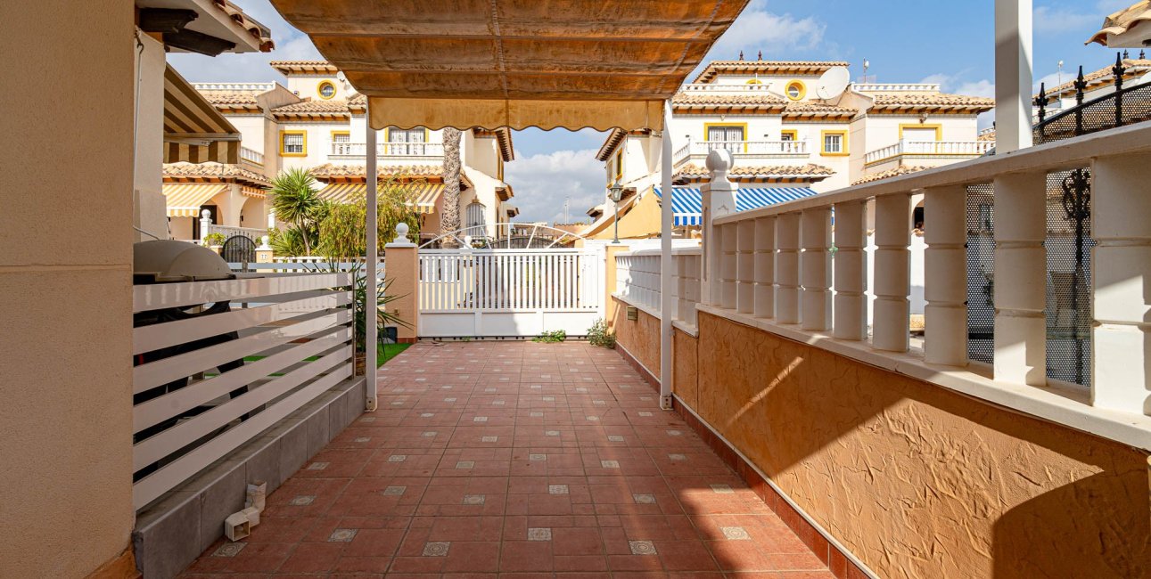 Resale - Townhouse -
Orihuela Costa - Lomas de Cabo Roig