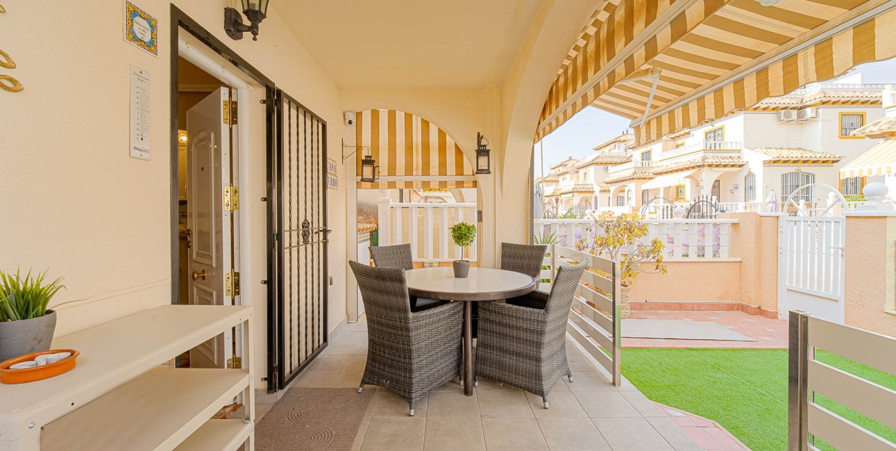 Resale - Townhouse -
Orihuela Costa - Lomas de Cabo Roig