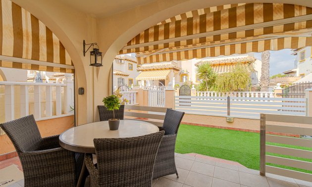 Resale - Townhouse -
Orihuela Costa - Lomas de Cabo Roig
