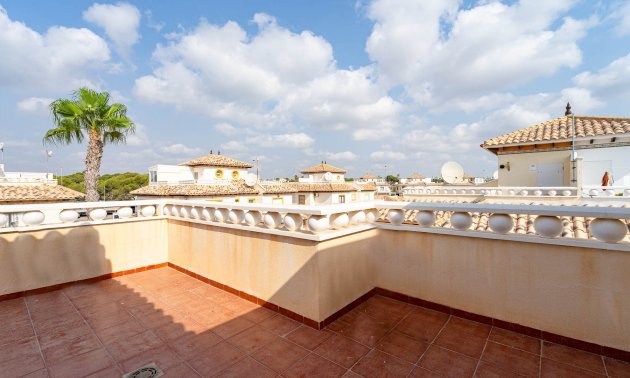 Resale - Townhouse -
Orihuela Costa - Lomas de Cabo Roig