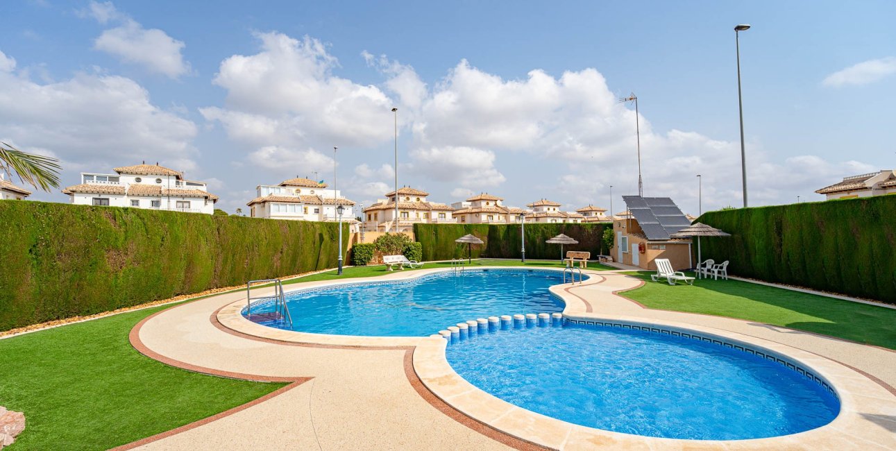 Resale - Townhouse -
Orihuela Costa - Lomas de Cabo Roig