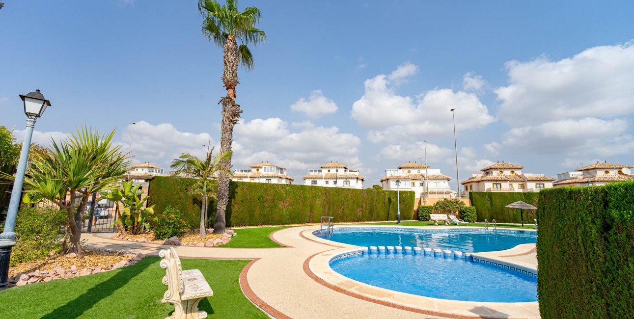 Resale - Townhouse -
Orihuela Costa - Lomas de Cabo Roig
