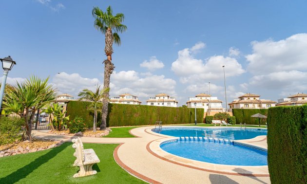 Resale - Townhouse -
Orihuela Costa - Lomas de Cabo Roig