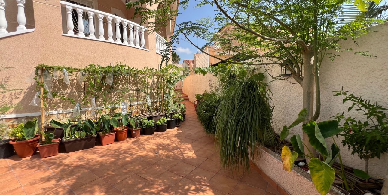 Resale - Villa -
Ciudad Quesada - La Marquesa