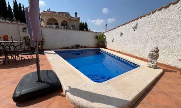 Resale - Villa -
Ciudad Quesada - La Marquesa