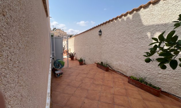 Resale - Villa -
Ciudad Quesada - La Marquesa