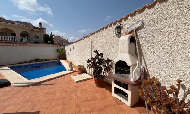 Resale - Villa -
Ciudad Quesada - La Marquesa