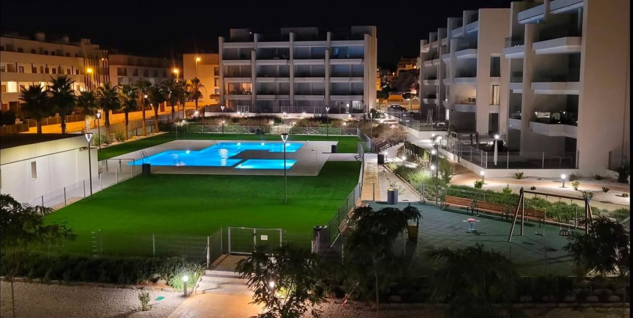 Resale - Apartment / flat -
Orihuela Costa - Villamartin
