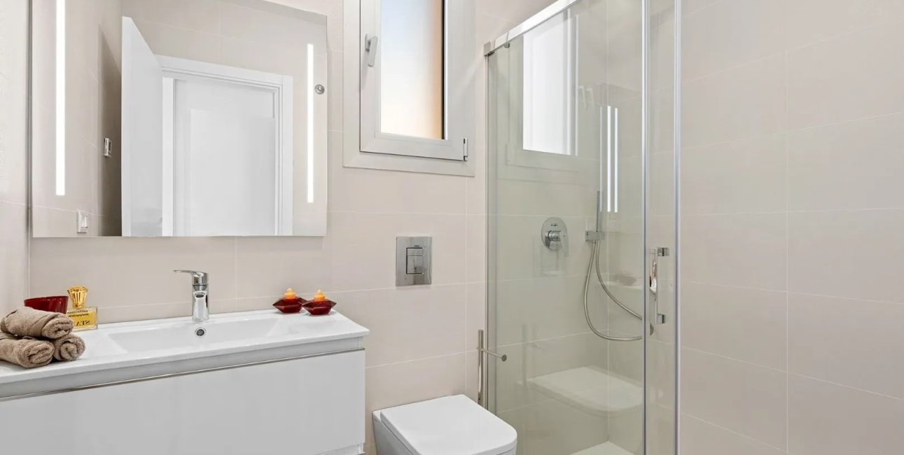 Resale - Apartment / flat -
Orihuela Costa - Villamartin