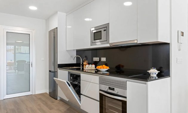 Resale - Apartment / flat -
Orihuela Costa - Villamartin