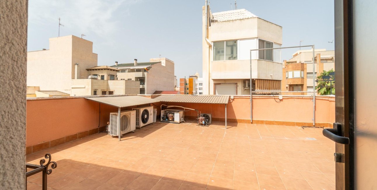 Rynek wtórny - Lokal handlowy -
Torrevieja - Paseo maritimo