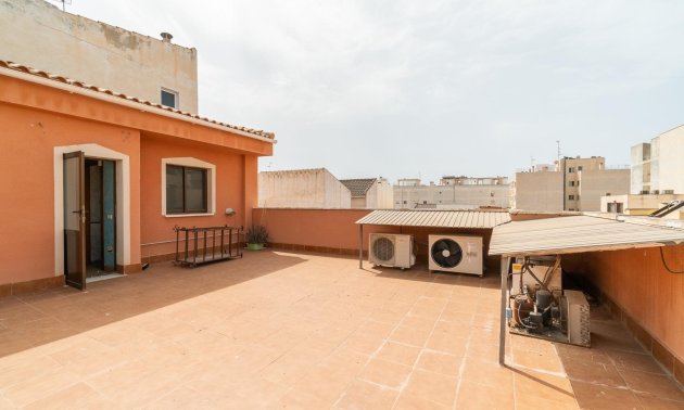 Rynek wtórny - Lokal handlowy -
Torrevieja - Paseo maritimo