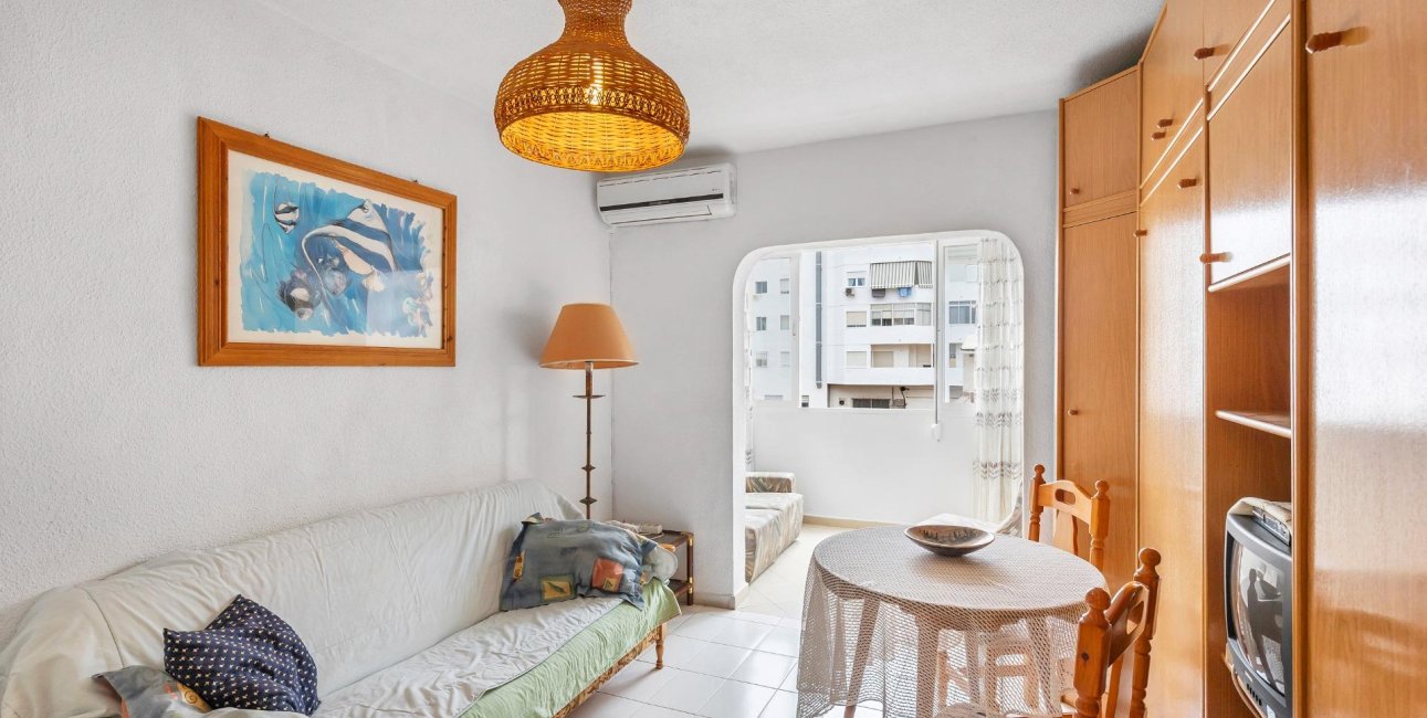 Resale - Apartment / flat -
Guardamar del Segura - CENTRO