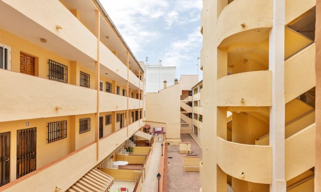 Resale - Apartment / flat -
Guardamar del Segura - CENTRO
