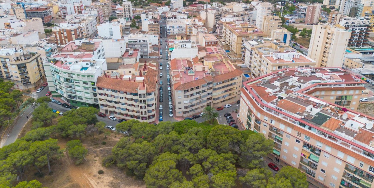 Resale - Apartment / flat -
Guardamar del Segura - CENTRO