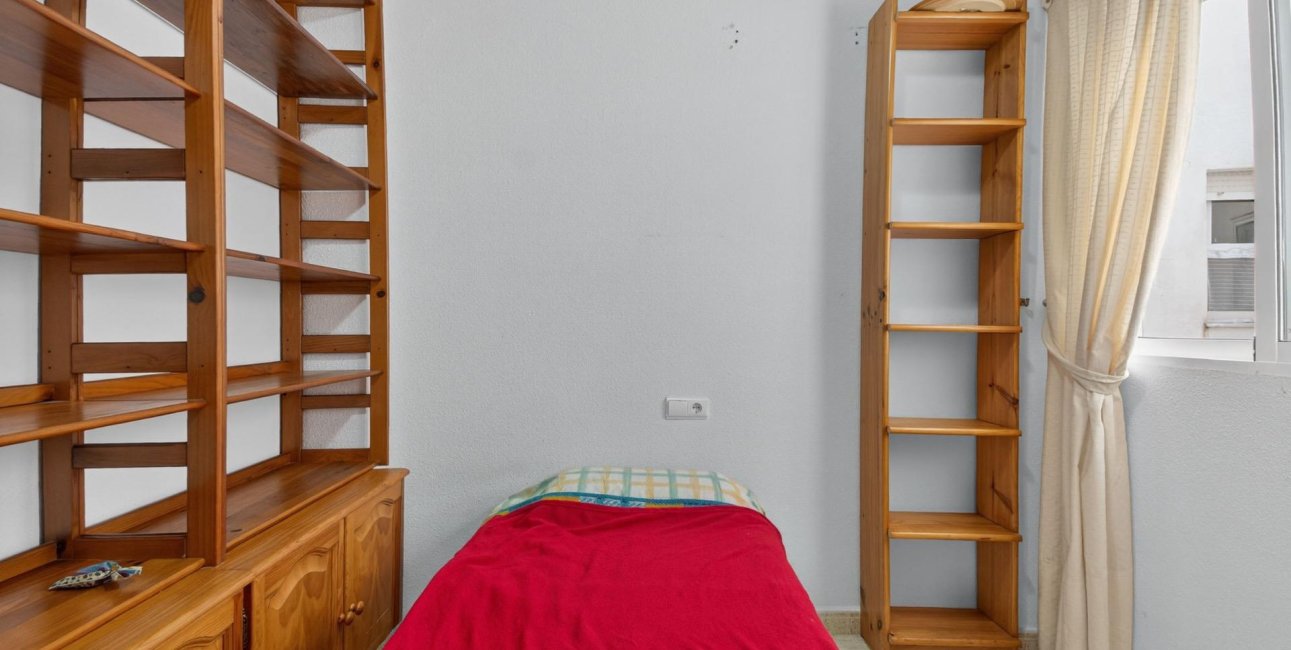 Resale - Apartment / flat -
Torrevieja - Torrevieja - Centre