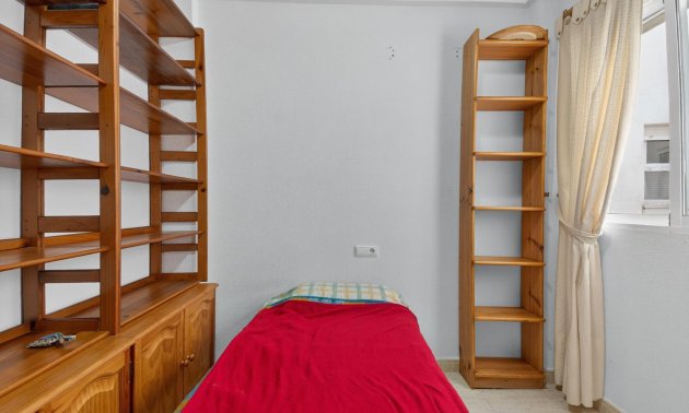 Resale - Apartment / flat -
Torrevieja - Torrevieja - Centre