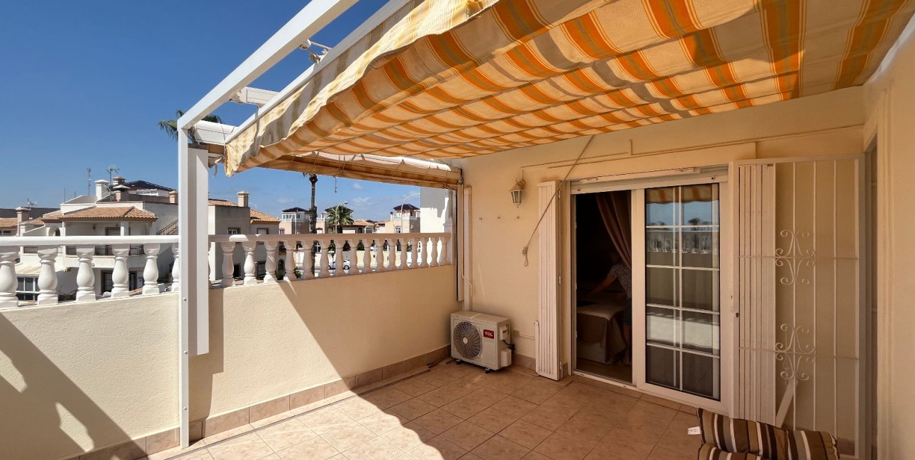 Resale - Townhouse -
Orihuela Costa - Playa Flamenca