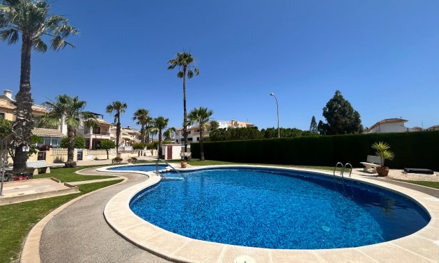 Resale - Townhouse -
Orihuela Costa - Playa Flamenca