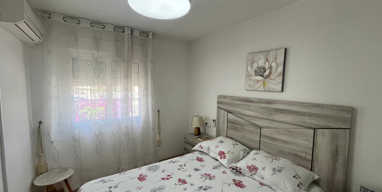 Resale - Townhouse -
Orihuela Costa - Playa Flamenca