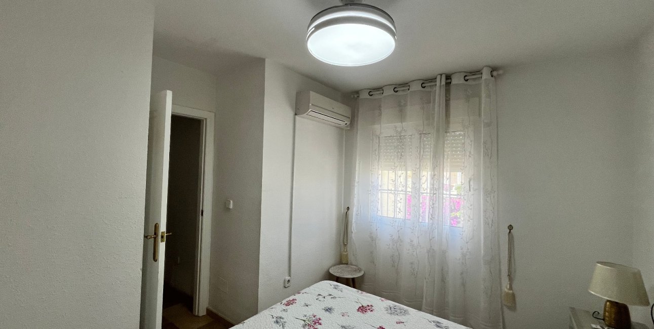 Resale - Townhouse -
Orihuela Costa - Playa Flamenca