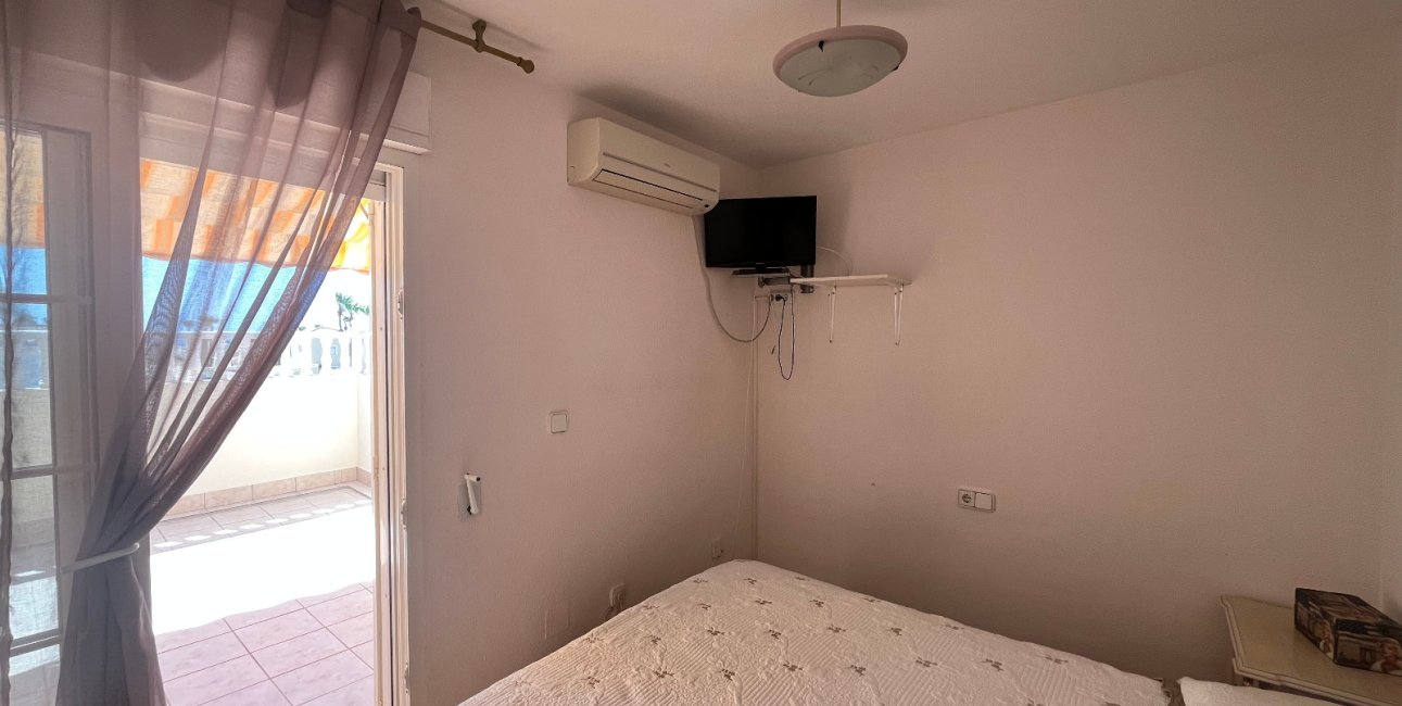 Resale - Townhouse -
Orihuela Costa - Playa Flamenca