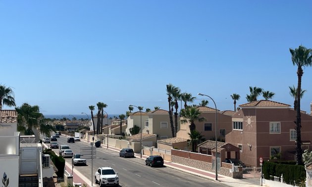 Resale - Townhouse -
Orihuela Costa - Playa Flamenca